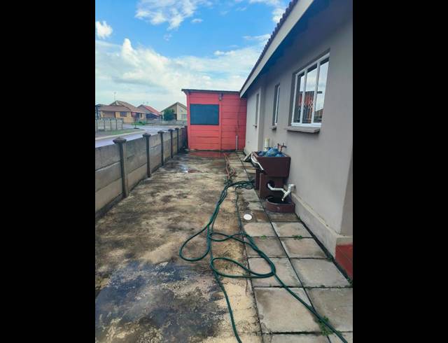 3 BEDROOM HOUSE FOR SALE IN FREEDOM PARK B